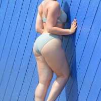 Yeşil gözlü seksi bayan Sahra