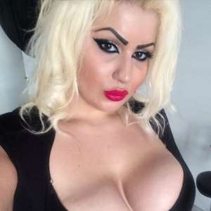 Kendi yeri olan Mersin escort LARA. Normal arama yalnız