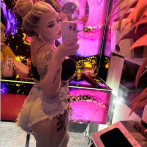 seksi bayan Julia