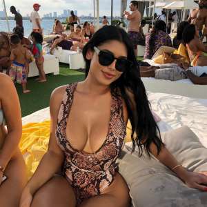 Yenişehir Eve Otele gelen escort Viktoriya